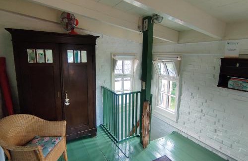 Zeerijp House | Unforgettable Stay at Kerkje De Kleine Antonius - 10/10 Rated