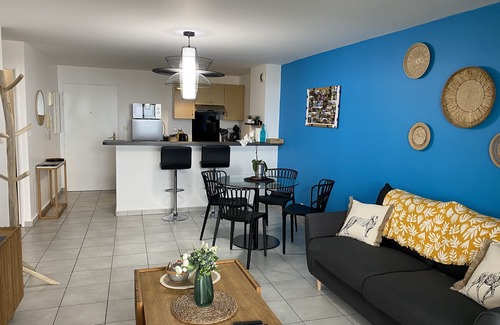 La Montagne Apartment | Scenic Kerlérun Apartment with Pool & Sea View in Saint-Denis