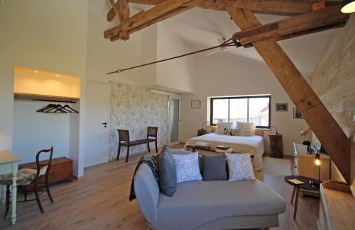 Bersac-sur-Rivalier Bed & Breakfast | Seaside Retreat at Kernad - Oceanfront & Family-Friendly