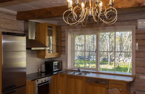 Rahtla House | Oceanfront Kernuti House: Guest Rated 9.7/10, Family Friendly