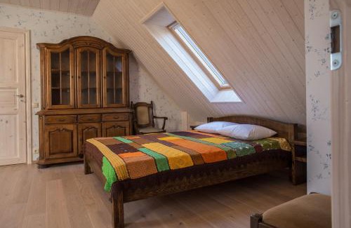 Rahtla House | Oceanfront Kernuti House: Guest Rated 9.7/10, Family Friendly