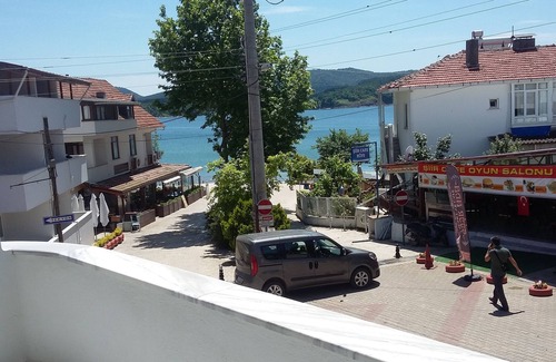 Kerpe Apartment | Stunning Kerpe Kaptan Apart Otel with Oceanfront Views