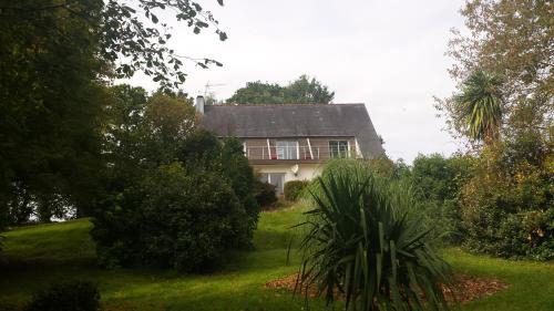 Saint-Thois House | Oceanfront Kerprimel: 4-Star Retreat with Top Reviews
