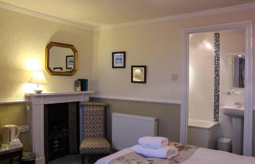 Lyme Regis Hotel | Ocean View Kersbrook Guest Accommodation: 4-Star Comfort