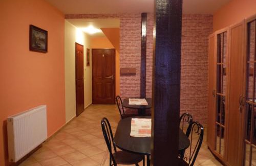 Oroshaza House | Charming Kertvárosi Vendégház with Family-Friendly Amenities