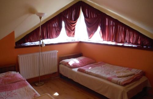 Oroshaza House | Charming Kertvárosi Vendégház with Family-Friendly Amenities
