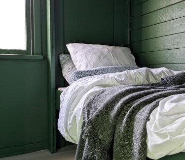 Porvoo Ski Chalet | Pet-Friendly Kesäelo: Family Stay with Great Reviews