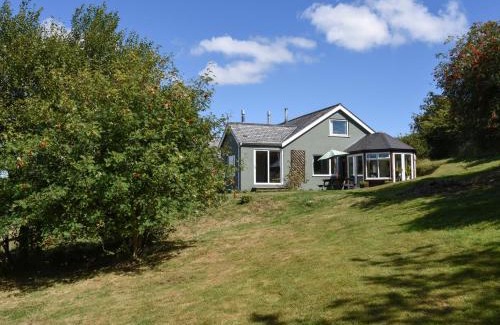 Sticklepath House | Discover Kestorway: Family & Pet-Friendly Retreat