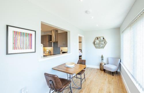 Newton Stewart House | Pet-Friendly Kestrel Lodge 7 with Inviting Hot Tub