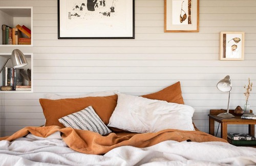 Mount Adrah House | Discover Kestrel Nest EcoHut: Family-Friendly Retreat