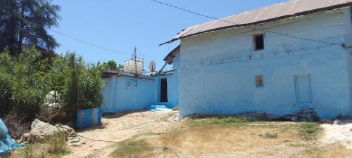 Ketama Apartment | Inviting Family Retreat at KETAMA with Pool & Hot Tub