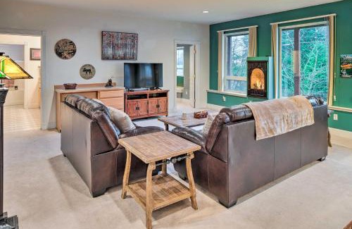 Ketchikan House | Scenic Ketchikan Home with Bay Views & Hiking Trails