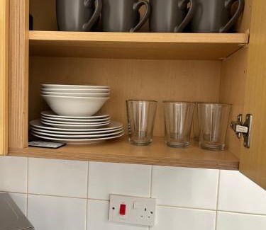 Kettering House | Inviting HiveStays 2BR with Free Parking & Wifi Access