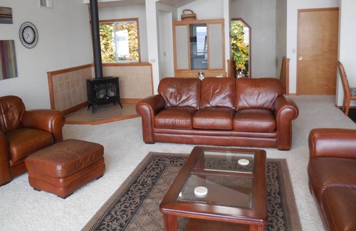 Brinnon Villa | Kettle Cove --Vacation Villa