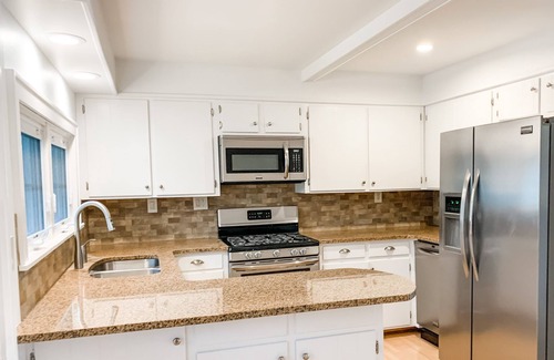 Penn Yan House | Discover Keuka Lake Gem: Modern Year-Round Lakefront Retreat