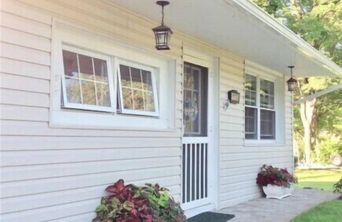 Penn Yan House | Discover Keuka Lake Gem: Modern Year-Round Lakefront Retreat