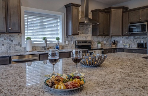 Penn Yan House | Keuka Lake Views Await at CASA DEL LAGO UNIT #38