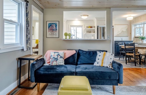 Keuka Park House | Idyllic Keuka Park Retreat - Steps from the Lake!