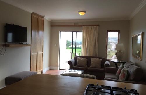 Plettenberg Bay Cabin | Relax at Keurbooms River Lodge 1014 with Pool & Kitchen