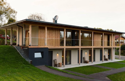 Latschach Apartment | Discover Keuschengut - Natur Garten Suite Weißtanne Getaway