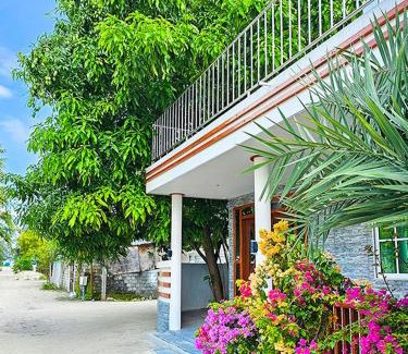 Himmafushi House | Relax at Keveli Guesthouse with Oceanfront Comfort