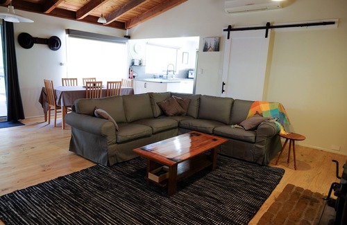 Kevington House | Kevington Bush: A Serene Oasis for Year-Round Relaxation