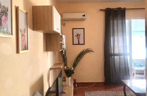 Durres Apartment | Cozy Kevin’s Apartment Steps from the Beach with Ocean Views