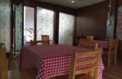 Port Blair Bed & Breakfast | Welcoming Kevins Bed & Breakfast: Top-Rated with Breakfast