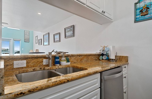 Key Allegro House | Discover Key Allegro: Bay View, Pool & Boat Slip Access!