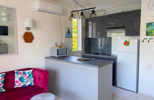 Tartane Apartment | Key Caraïbe: Family-Friendly Retreat Steps from the Beach