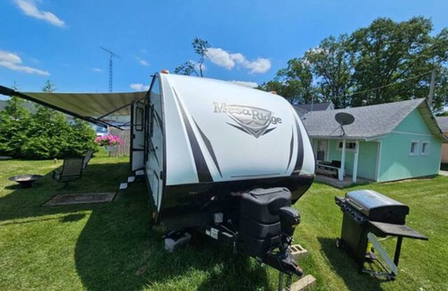Monticello House | Family-Friendly RV Retreat at Key Lime Resorts Unit #1