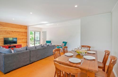 Whangapoua House | Relax at Key to Whangapoua - Family-Friendly Getaway