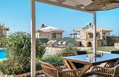 Tsoukaladhes Villa | Discover Key Villas: Oceanfront Retreat with Pool & Views