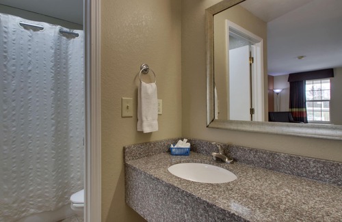 Millbrook Hotel | Comfortable Key West Inn - Millbrook with Family-Friendly Perks