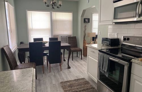 Lake Worth House | Key West Style House, Large Living Room, Driveway, Fenced Yard, Close to Beach