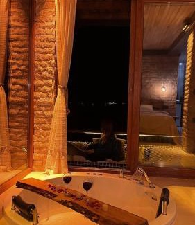 Ardesen Ski Chalet | Keyfi Teras Suit Bungalov