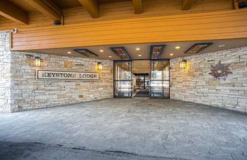 Keystone Hotel | Relax at Keystone Lodge & Spa with Top Amenities