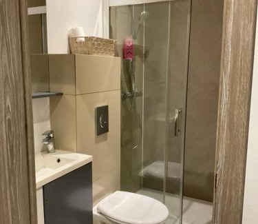 Reims Apartment | Family-Friendly Kezy Apartment for 4 with High Ratings