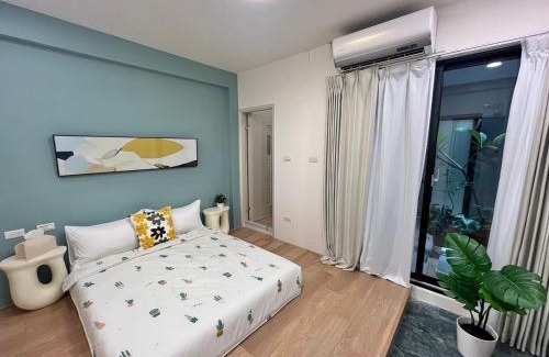 Tainan City Centre House | Top-Rated KFT Guesthouse: Family-Friendly with Kitchen Access
