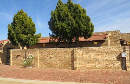 Alabama Bed & Breakfast | Top-Rated Kgatholoha Guest House - Family-Friendly Stay