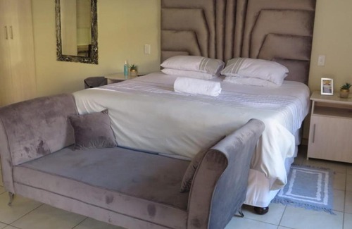 Alabama Bed & Breakfast | Top-Rated Kgatholoha Guest House - Family-Friendly Stay