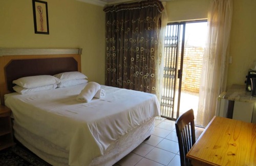 Alabama Bed & Breakfast | Welcoming Kgatholoha Guest House with Family-Friendly Amenities