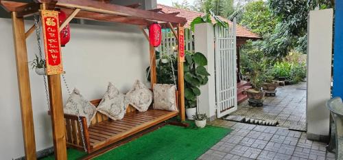Tanh Linh Hotel | Discover KHÁCH SẠN 25/12: Pet-Friendly & Family Welcome