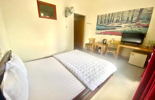 Buon Ma Thuot Hotel | Cozy Ban Me Xanh Hotel: Pet-Friendly with Breakfast Options