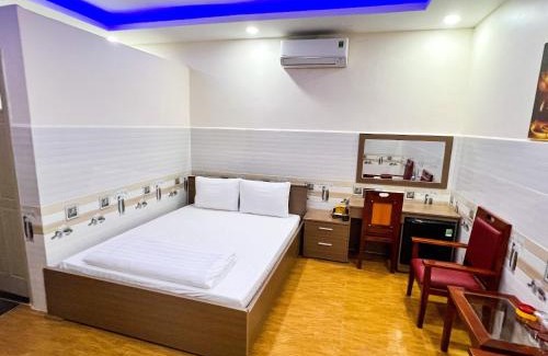 Rach Gia Hotel | Inviting Stay at Khách Sạn Cốc Cốc with Breakfast Included