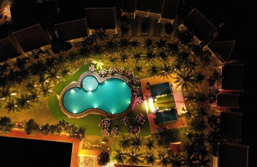 Ha Tien Hotel | Discover Comfort at Khách sạn HÀ TIÊN XƯA with Pool & Breakfast