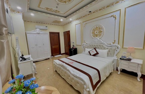 Chon Thanh Hotel | Indulge at Khách sạn Hoàng Hùng - Perfect for Relaxation