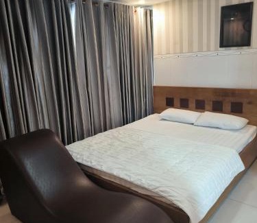 Binh Chanh Hotel | Family-Friendly Comfort at Khách Sạn Hoàng Phúc 2