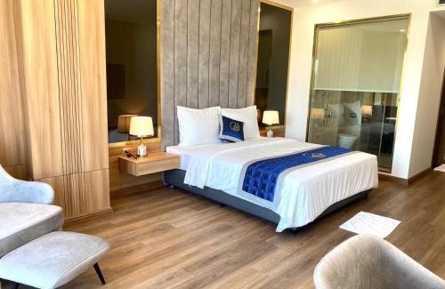 Anh Son Hotel | Kim Nhan Hotel: Rated 9/10 with Pool & Family-Friendly Services
