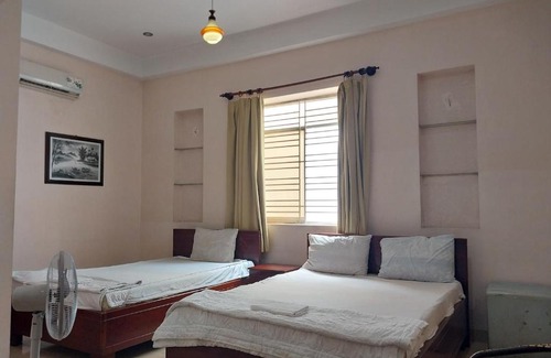 Binh Tan Hotel | Discover Relaxation at Khách sạn Mai Hoàng 2